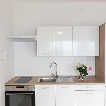 Manuela - One-bedroom With Balcony And Sea View * 察夫塔特