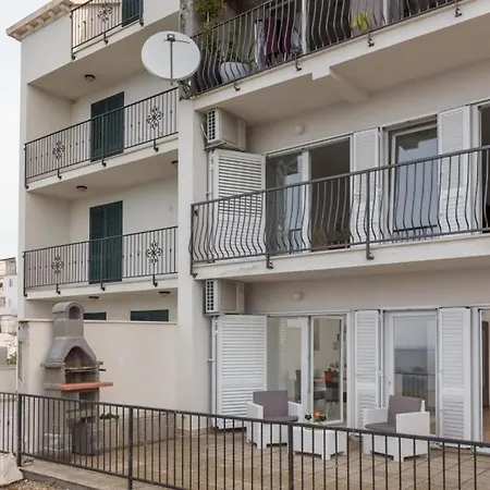 Manuela - One-bedroom With Balcony And Sea View Apartamento Cavtat
