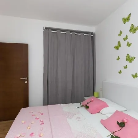 Apartmán Manuela - One-bedroom With Balcony And Sea View *